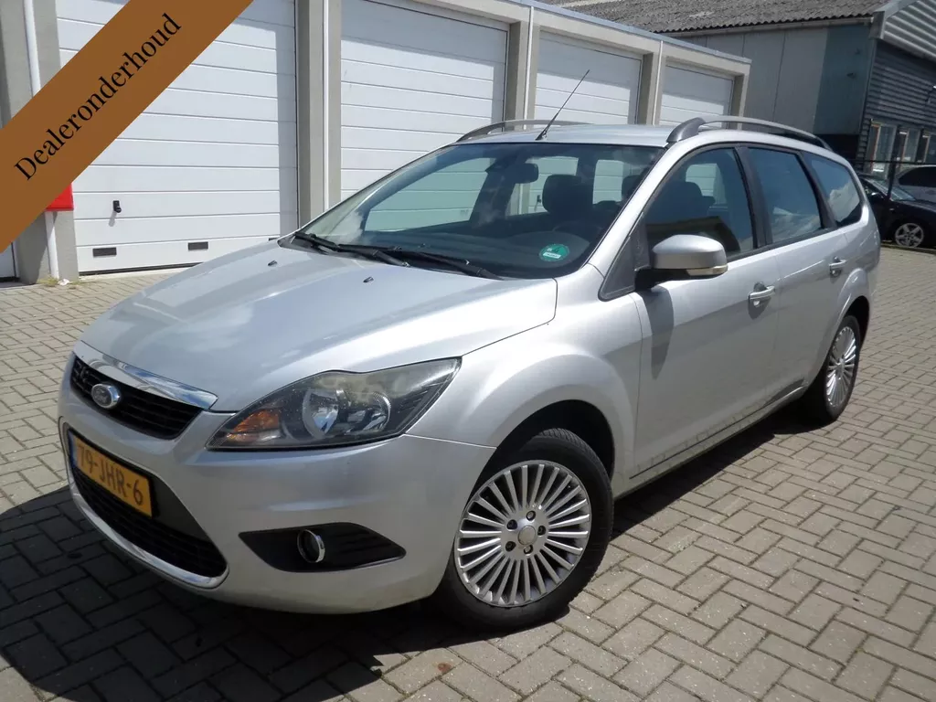 Ford Focus Wagon 1.8 Titanium Flexi Fuel navi airco achteruitsensor apk