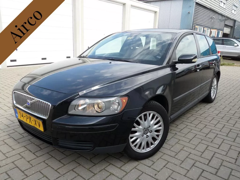 Volvo V50 2.4 Kinetic rijd super airco apk 01-08-2025 ruilen mogelijk