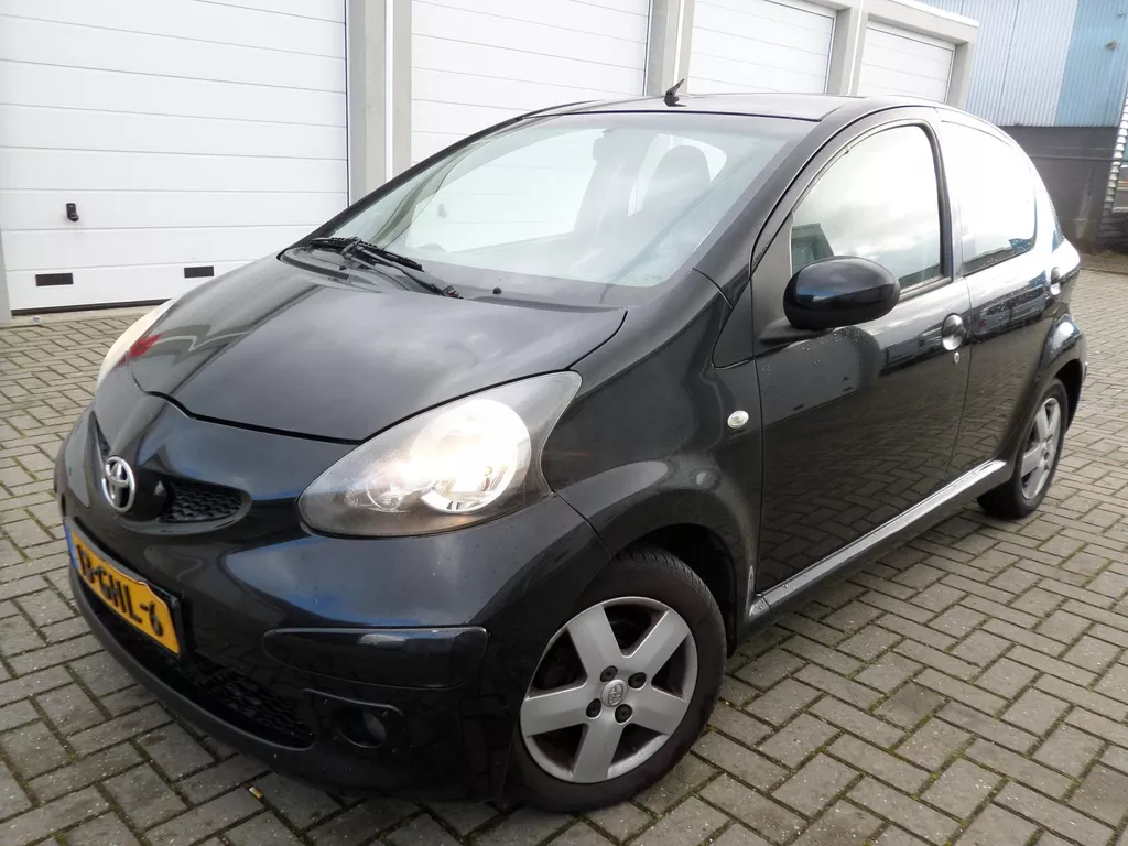 Toyota Aygo 1.0-12V Sport