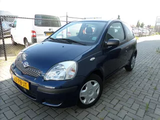 Toyota Yaris 1.0 VVT-i Terra